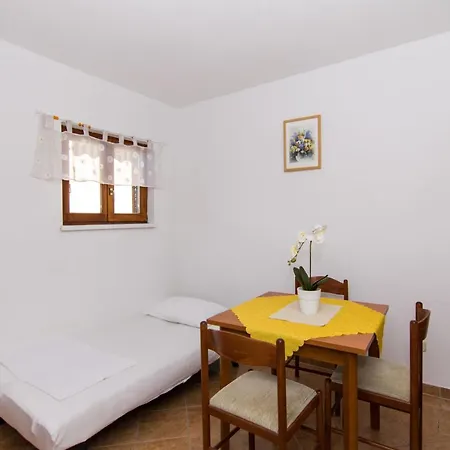 With Parking Space - 17609 דירה *