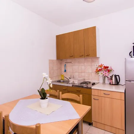 With Parking Space - 17609 Trogir