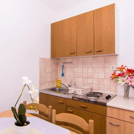 With Parking Space - 17609 * טרוגיר