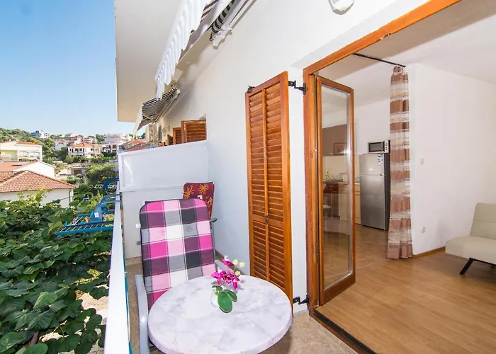 With Parking Space - 17609 Trogir