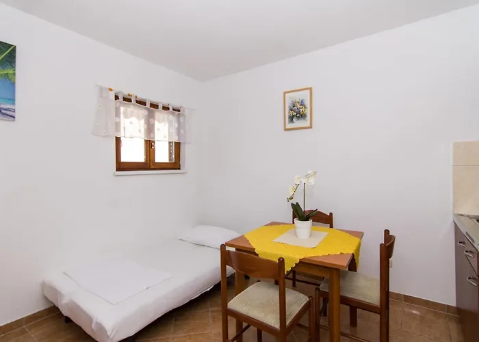 With Parking Space - 17609 Apartment *