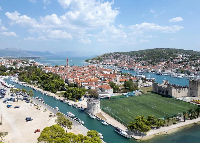 With Parking Space - 17609 Apartament Trogir