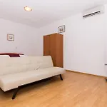 Apartment With Parking Space - 17609 *