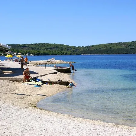 شقة With Parking Space - 17609 *