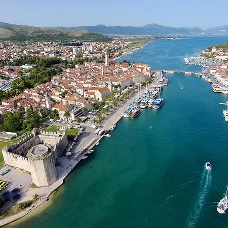 With A Parking Space - 17609 Apartment Trogir